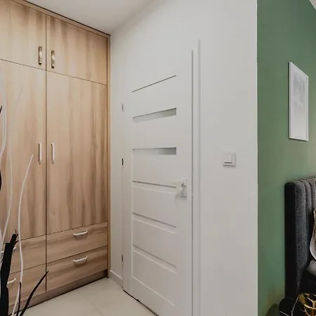 Golden - Modern & Cozy, Towarowa Street Appartement Varsovie