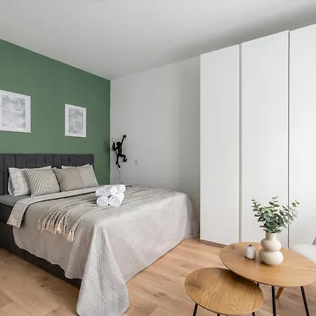 Golden - Modern & Cozy, Towarowa Street Apartamento Varsóvia