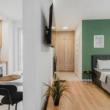 Golden - Modern & Cozy, Towarowa Street Apartamento Varsóvia